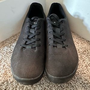 NoBull canvas trainer. Black. Size 8.5 men’s